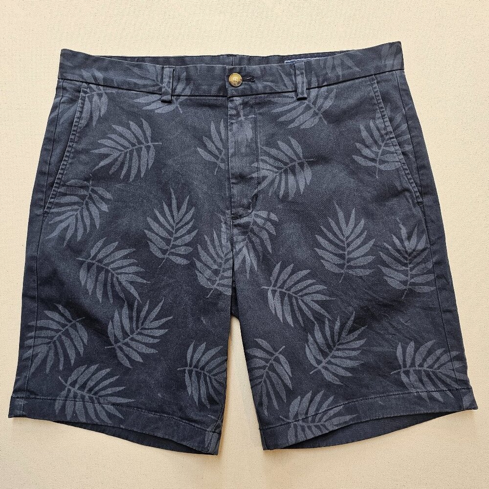 Vineyard Vines Floral Print Breaker Shorts 34